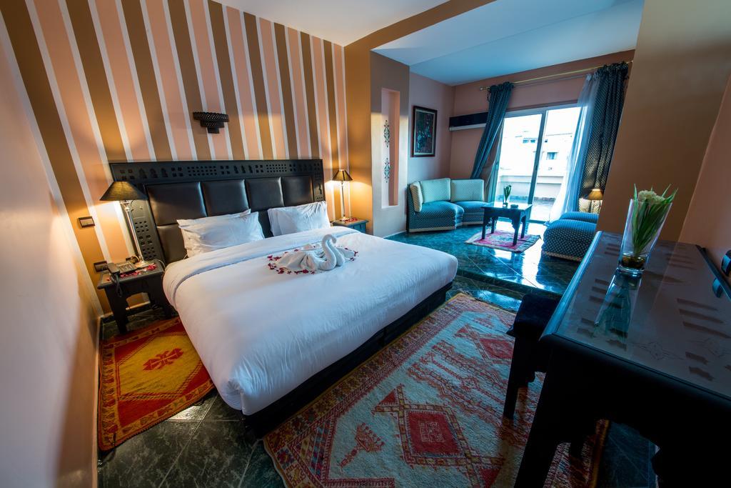 Hotel Akouas Meknès Quarto foto